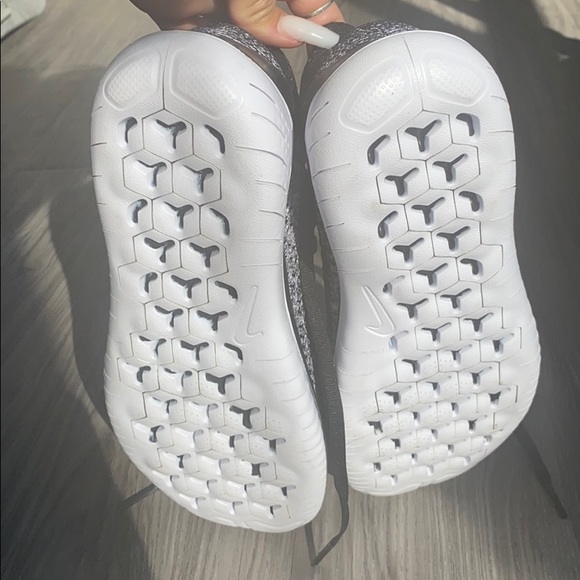 Brand new Nike Running Shoes - Picture 6 of 8